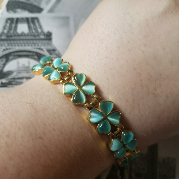 Gorgeous VTG Shamrock Bracelet - Picture 2 of 8